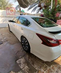 نيسان ألتيما